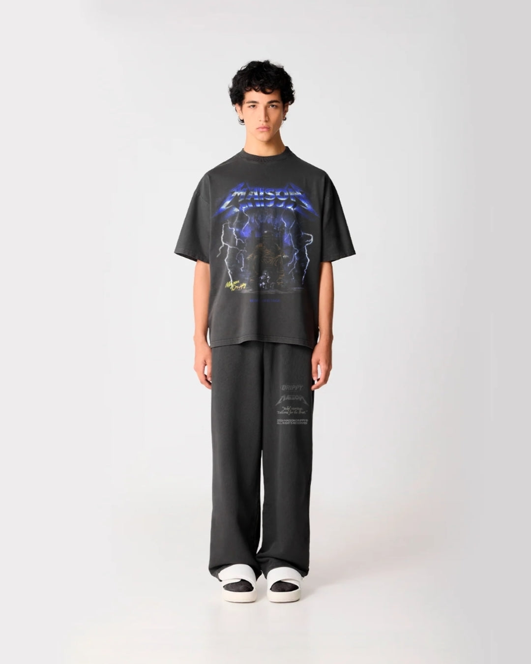 VINTAGE BLACK BOXY FIT TSHIRT